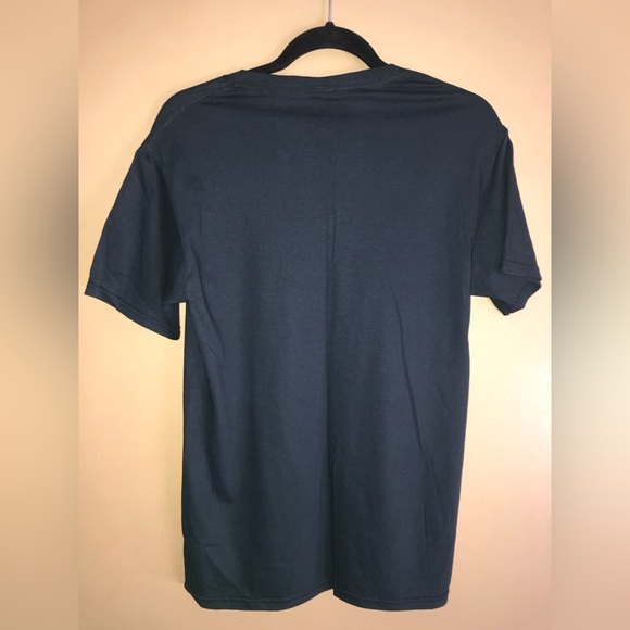 NWT Men’s FashionNova Printed “Fantasy” Short Sleeve Tee Sz S - Picture 3 of 3